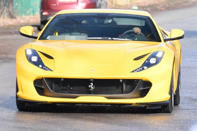 Paul Pogba va bo suu tap sieu xe gia hang trieu USD hinh anh