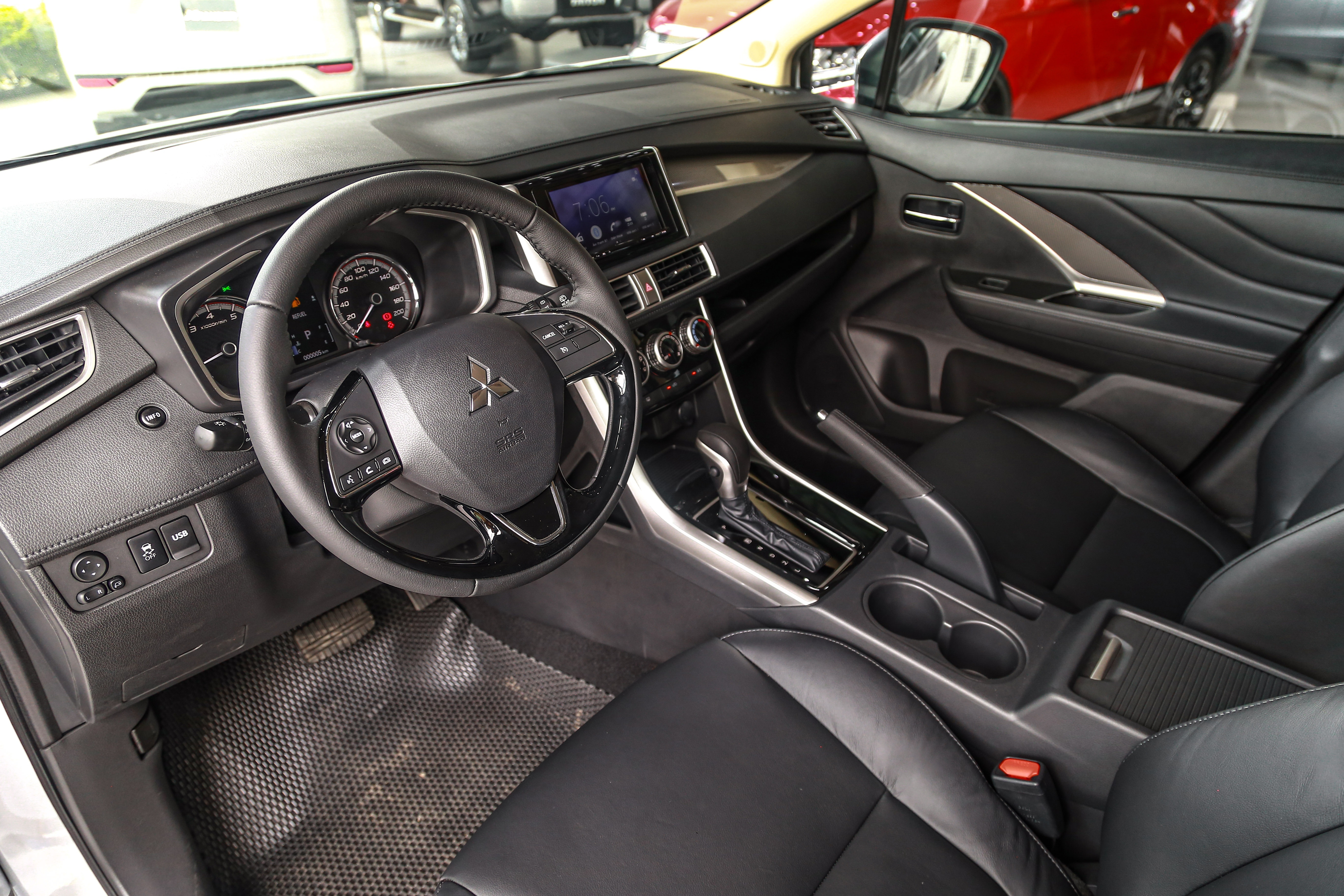 xe 7 chỗ bán chạy nhất Việt Nam ảnh 3 xe 7 cho ban chay nhat Viet Nam anh 3