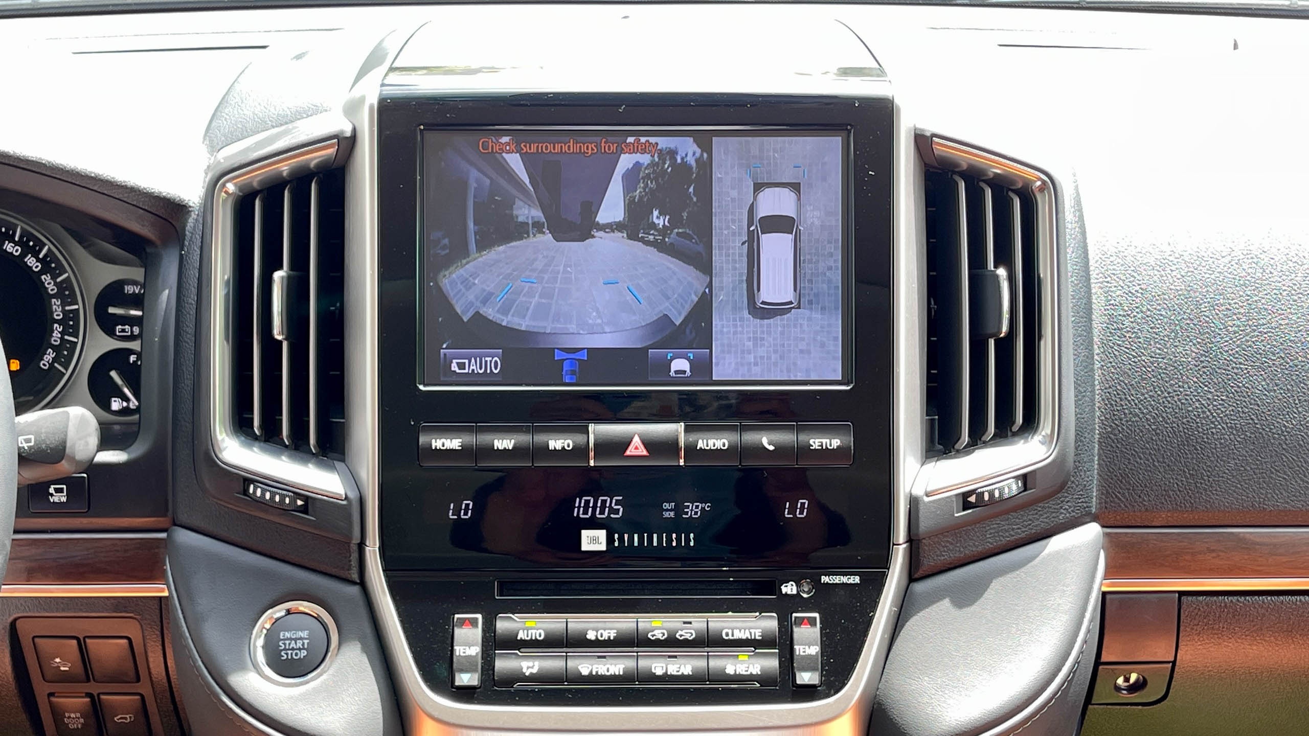 Toyota Land Cruiser 2021 tại Việt Nam ảnh 13 Toyota Land Cruiser 2021 tai Viet Nam anh 13