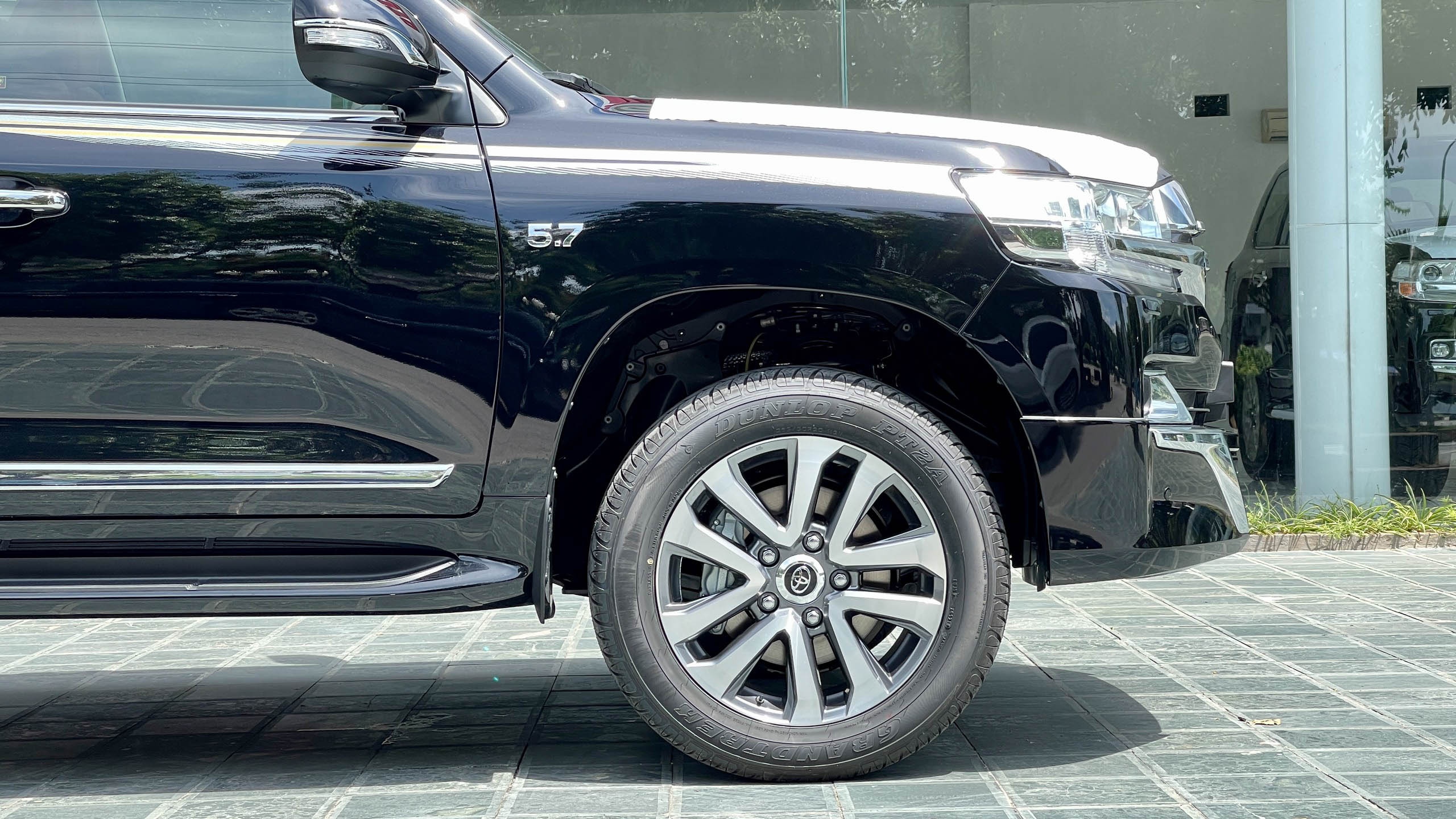 Toyota Land Cruiser 2021 tại Việt Nam ảnh 9 Toyota Land Cruiser 2021 tai Viet Nam anh 9