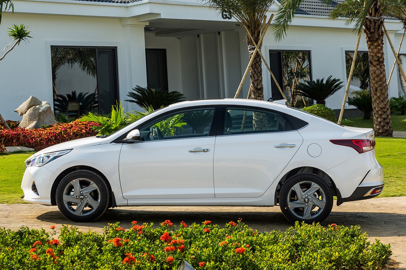 so sánh Hyundai Accent và Toyota Vios 2021 ảnh 4 so sanh Hyundai Accent va Toyota Vios 2021 anh 4