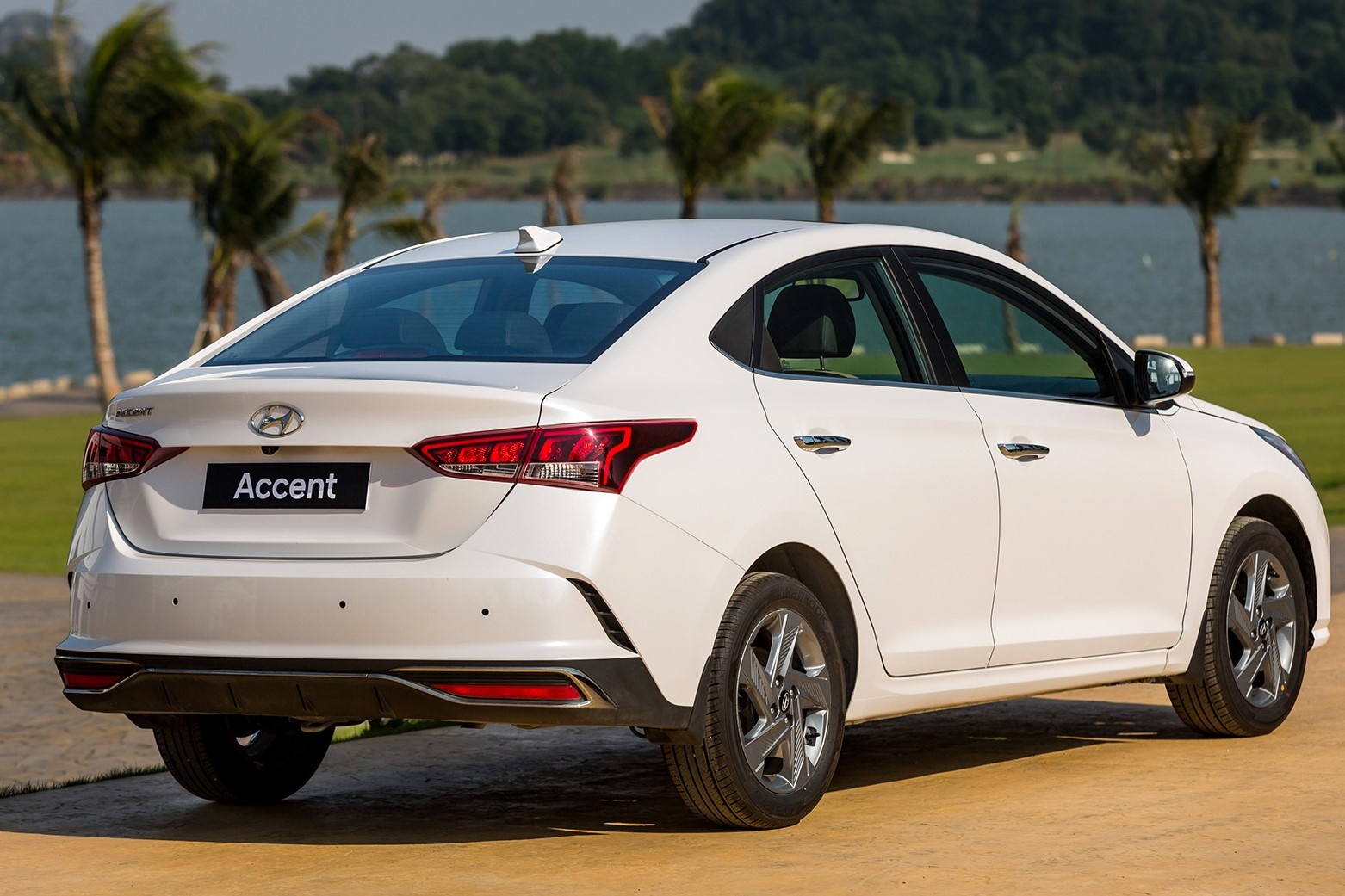 so sánh Hyundai Accent và Toyota Vios 2021 ảnh 6 so sanh Hyundai Accent va Toyota Vios 2021 anh 6