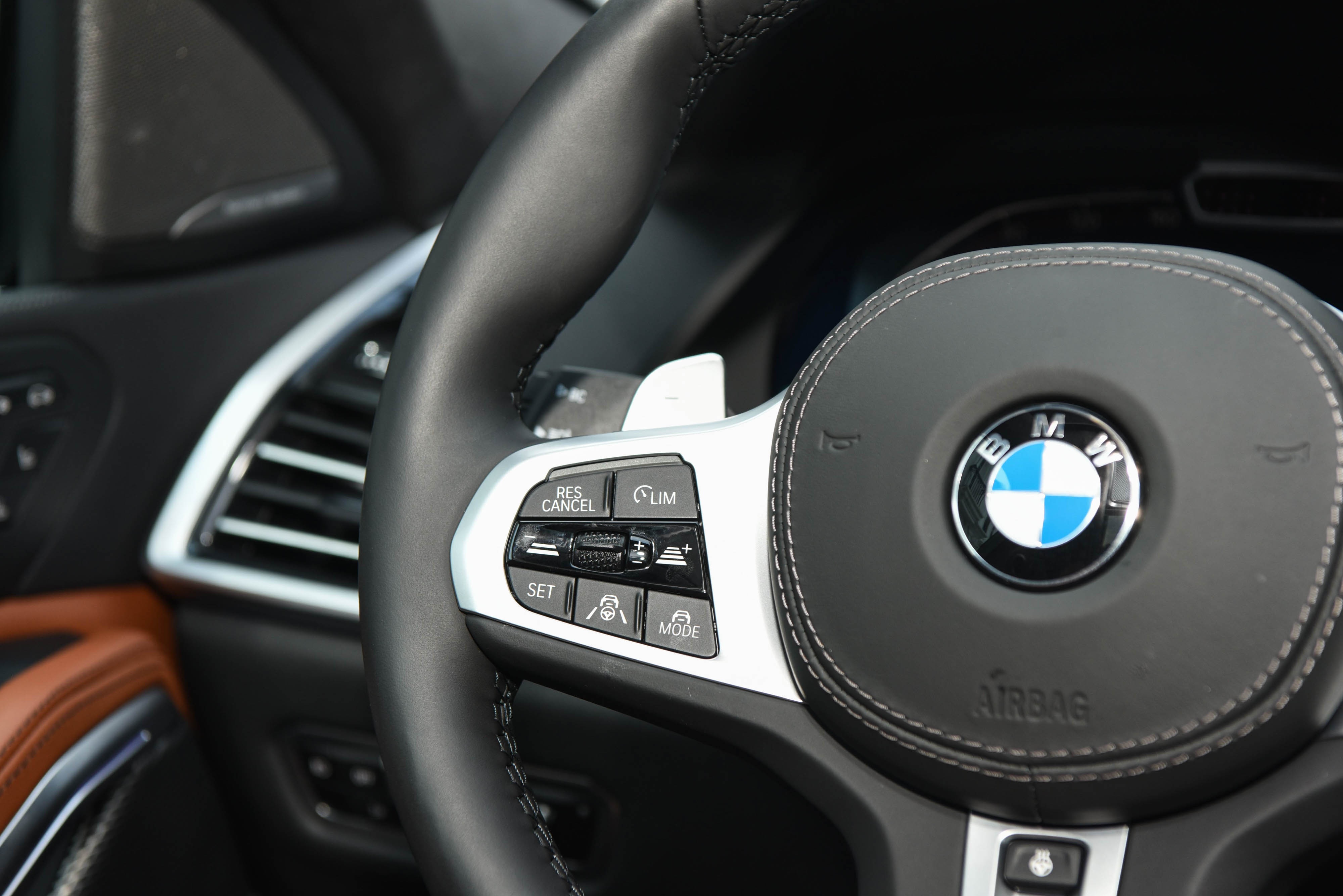 BMW X6 2021 đầu tiên tại Việt Nam ảnh 13 BMW X6 2021 dau tien tai Viet Nam anh 13