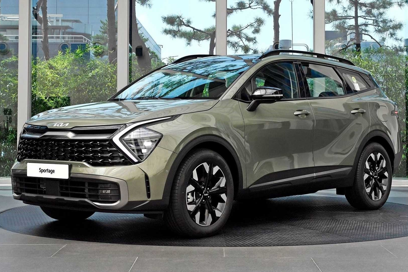 Chi tiet Kia Sportage 2022 - khac biet lon giua cac phien ban hinh anh