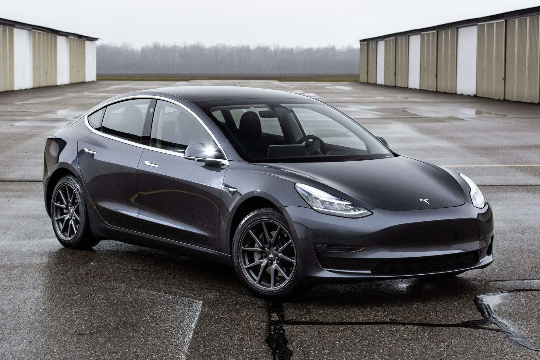 Giam doc Google to Tesla tu y tru tien cua chu xe hinh anh