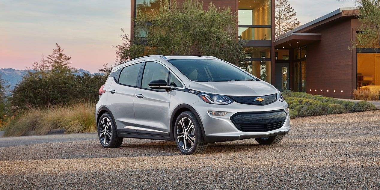 Chevrolet Bolt trieu hoi vi loi chay xe anh 1