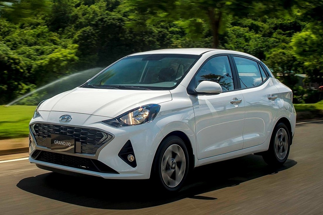 Gia lan banh nhung mau oto moi ra mat tai Viet Nam hinh anh