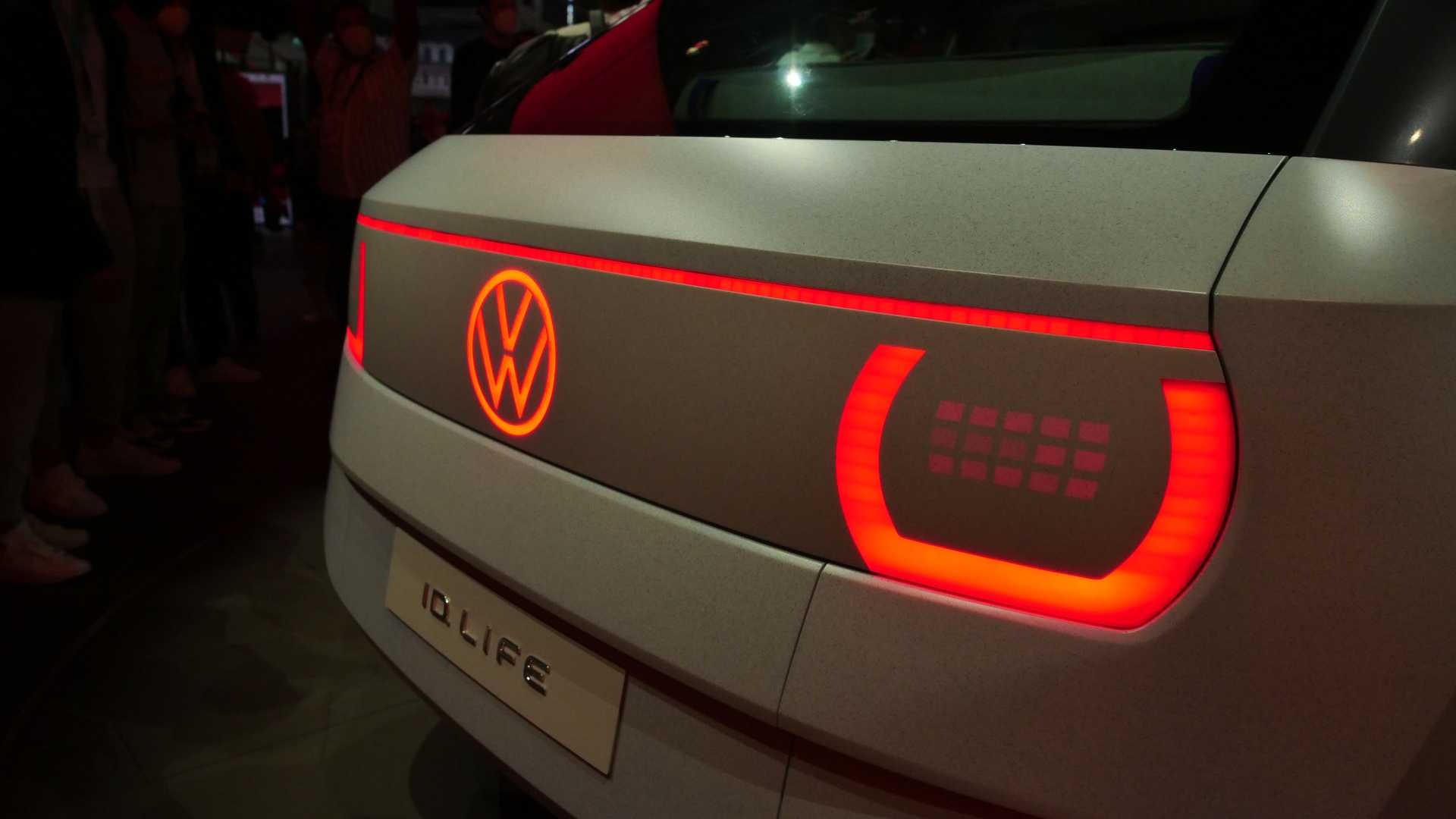 Xe điện Volkswagen có máy chơi game  ảnh 7 Xe dien Volkswagen co may choi game anh 7