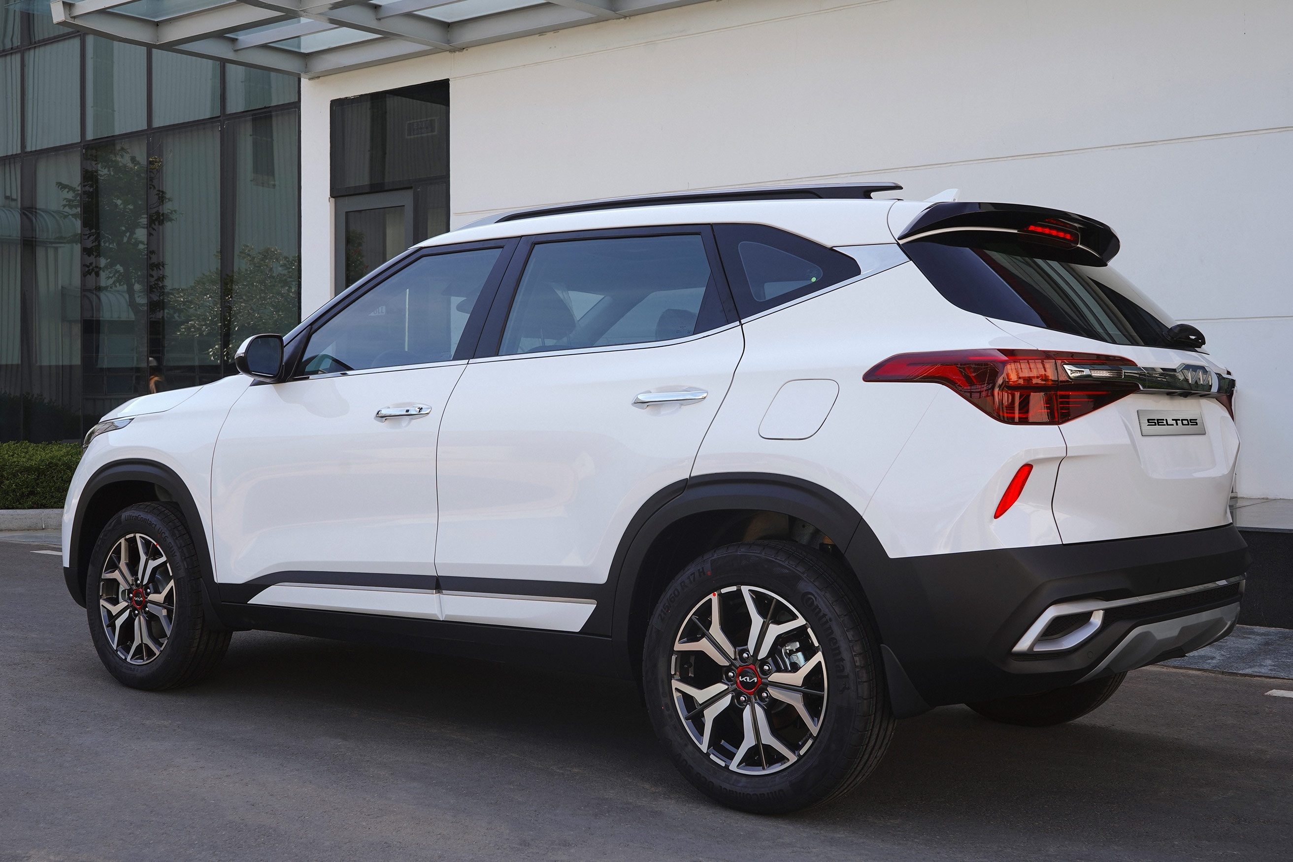 oto gia dinh duoi 700 trieu dong anh 7