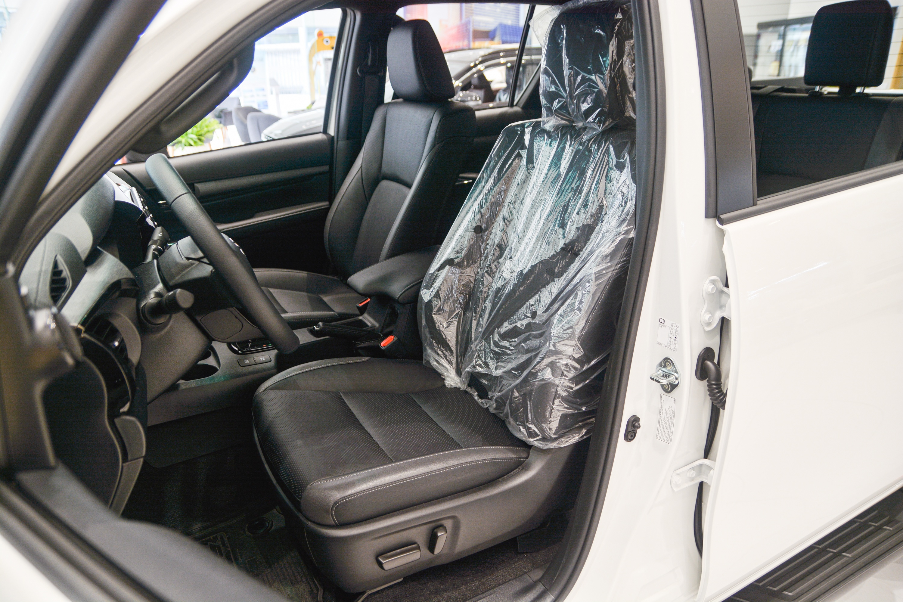 So sanh Mazda BT-50 2021 va Toyota Hilux anh 12