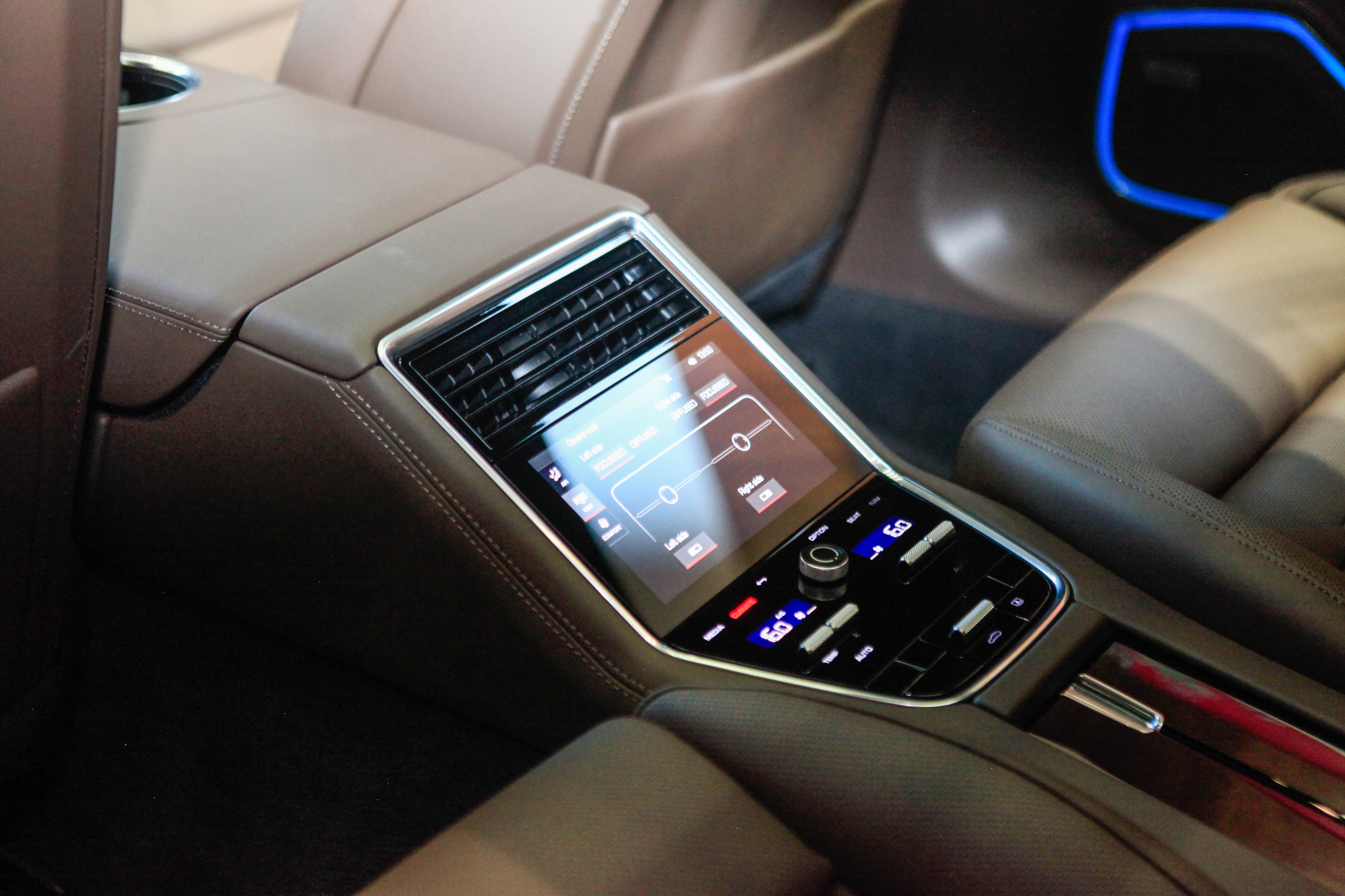 Porsche Panamera 2021 tại Việt Nam ảnh 18 Porsche Panamera 2021 tai Viet Nam anh 18