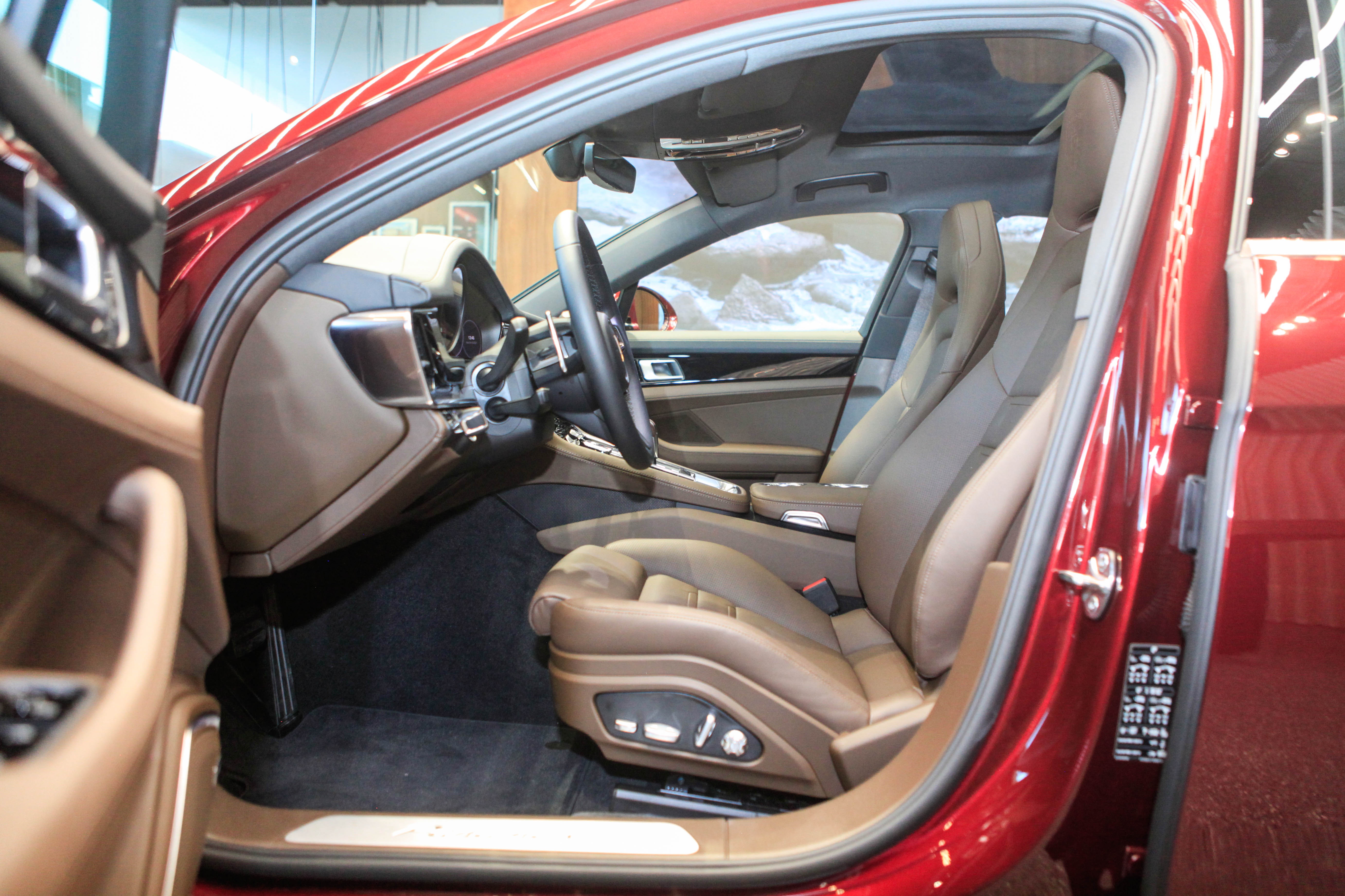 Porsche Panamera 2021 tại Việt Nam ảnh 13 Porsche Panamera 2021 tai Viet Nam anh 13