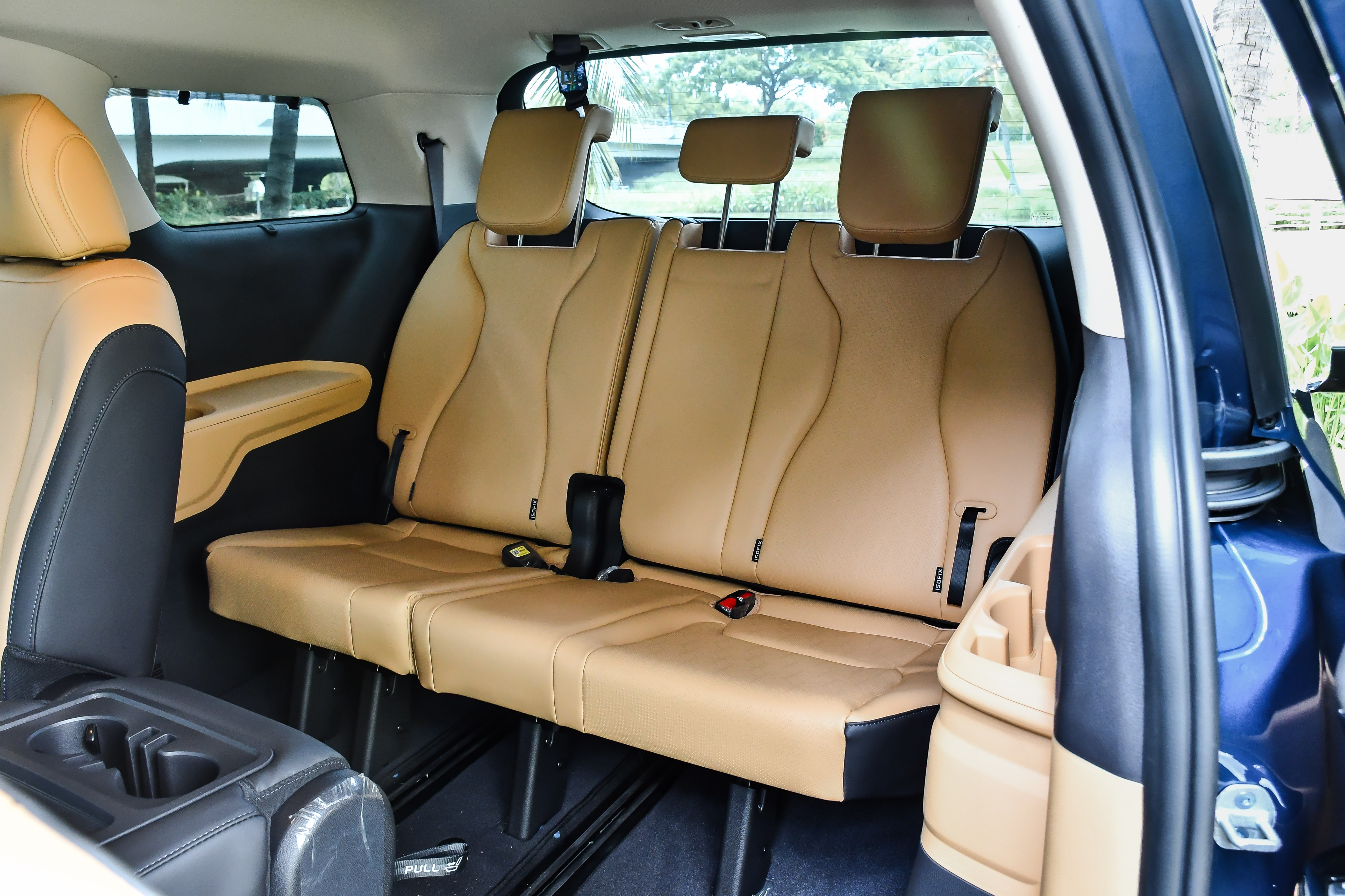So sánh Kia Carnival và Hyundai Santa Fe ảnh 11 So sanh Kia Carnival va Hyundai Santa Fe anh 11
