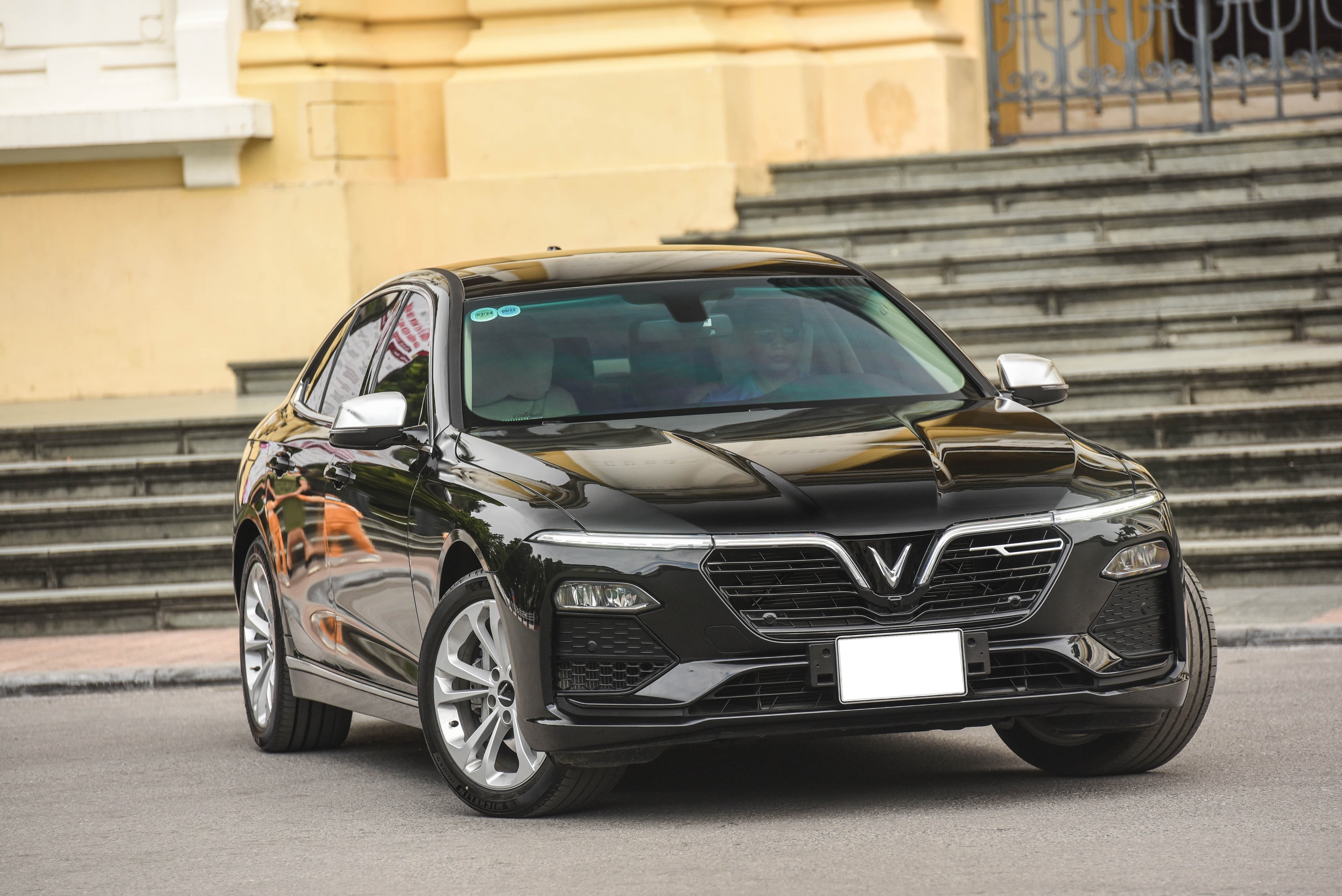 VinFast Lux A2.0 do noi that giong Mercedes anh 21