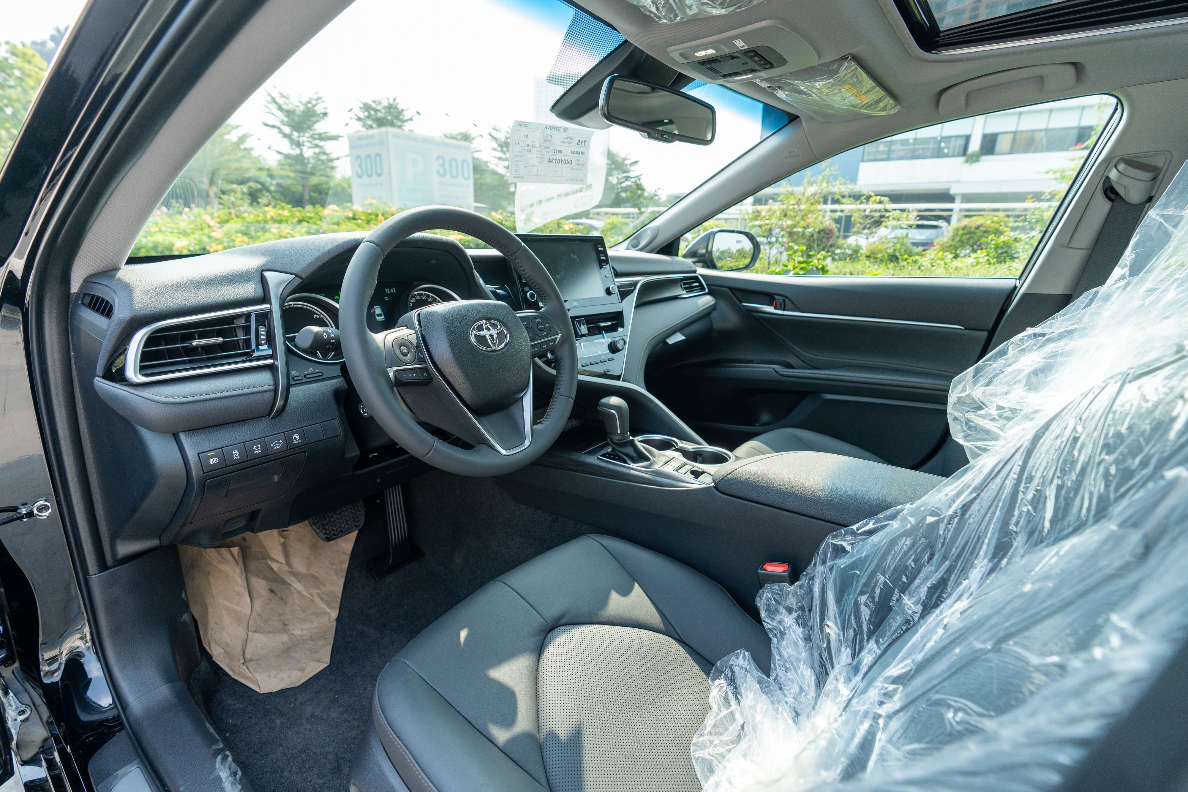 chi tiết Toyota Camry 2.5HV 2022 ảnh 18 chi tiet Toyota Camry 2.5HV 2022 anh 18