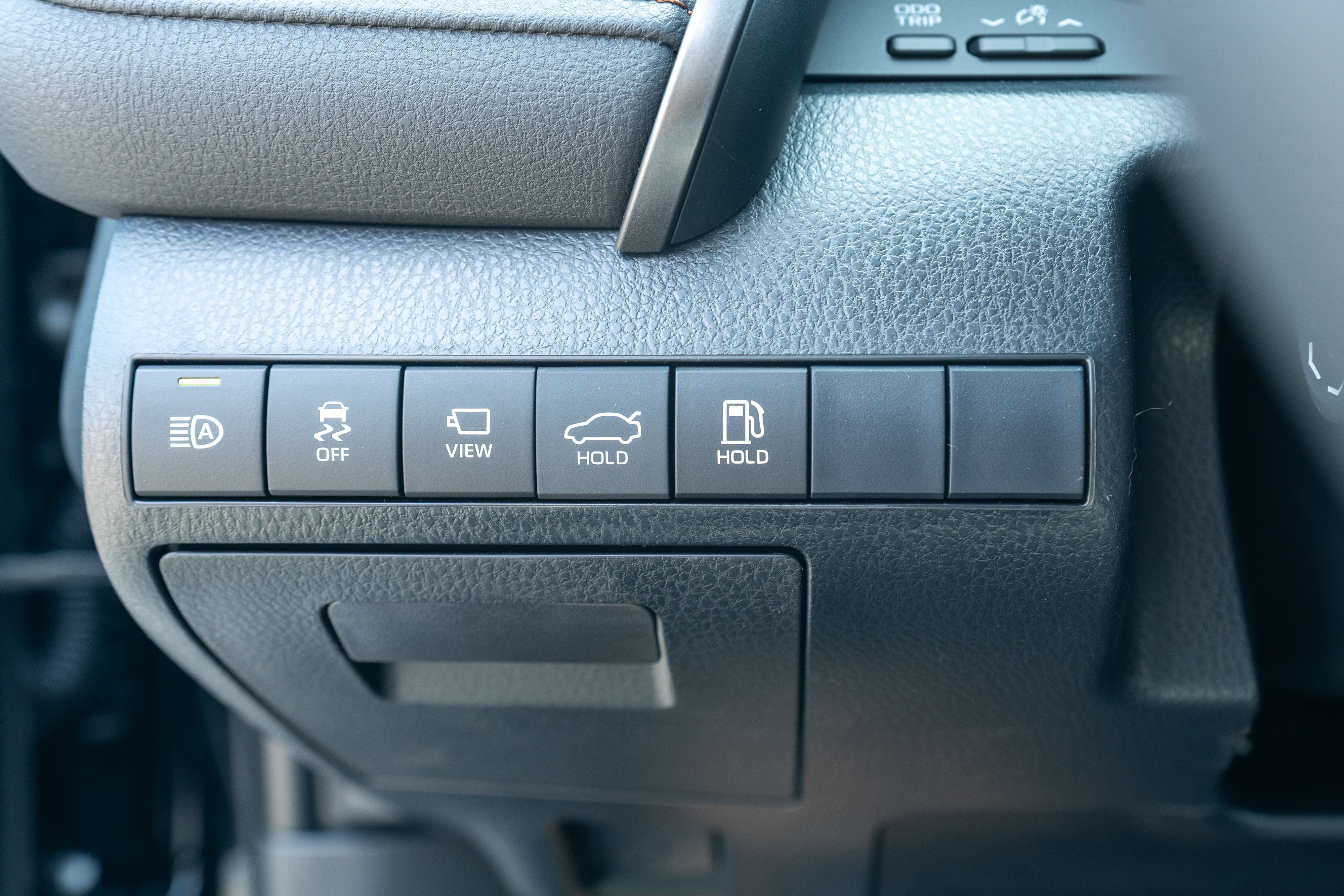 chi tiết Toyota Camry 2.5HV 2022 ảnh 19 chi tiet Toyota Camry 2.5HV 2022 anh 19