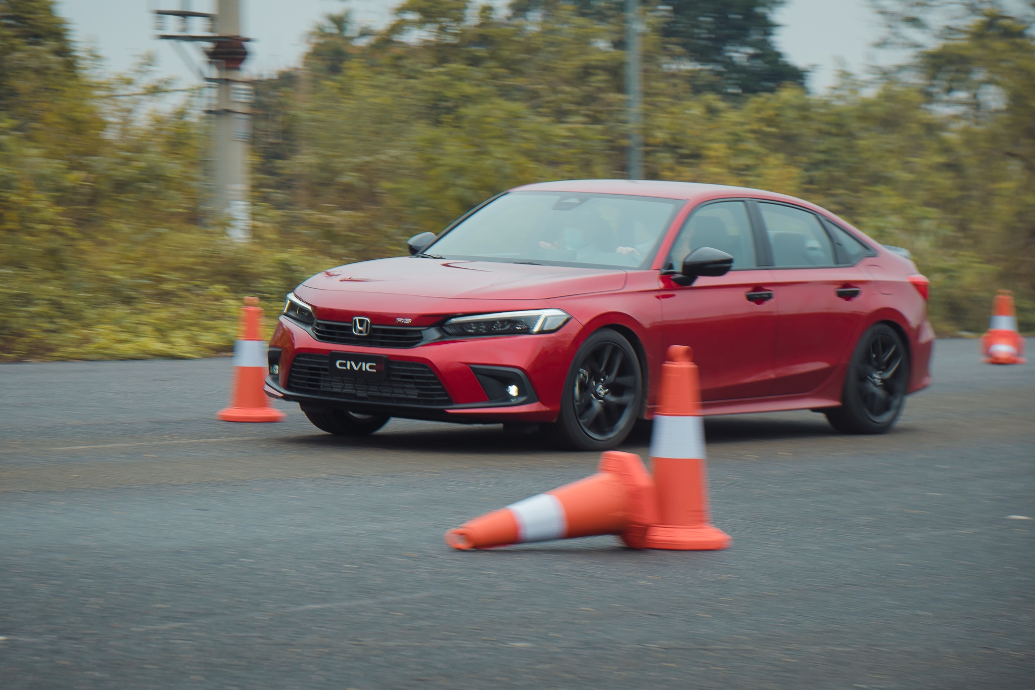 Xang RON 97 mo ban tai Viet Nam anh 2