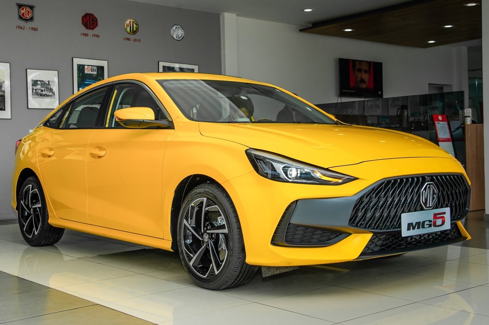 Them nhieu lua chon oto tam gia 500-700 trieu dong tai Viet Nam hinh anh