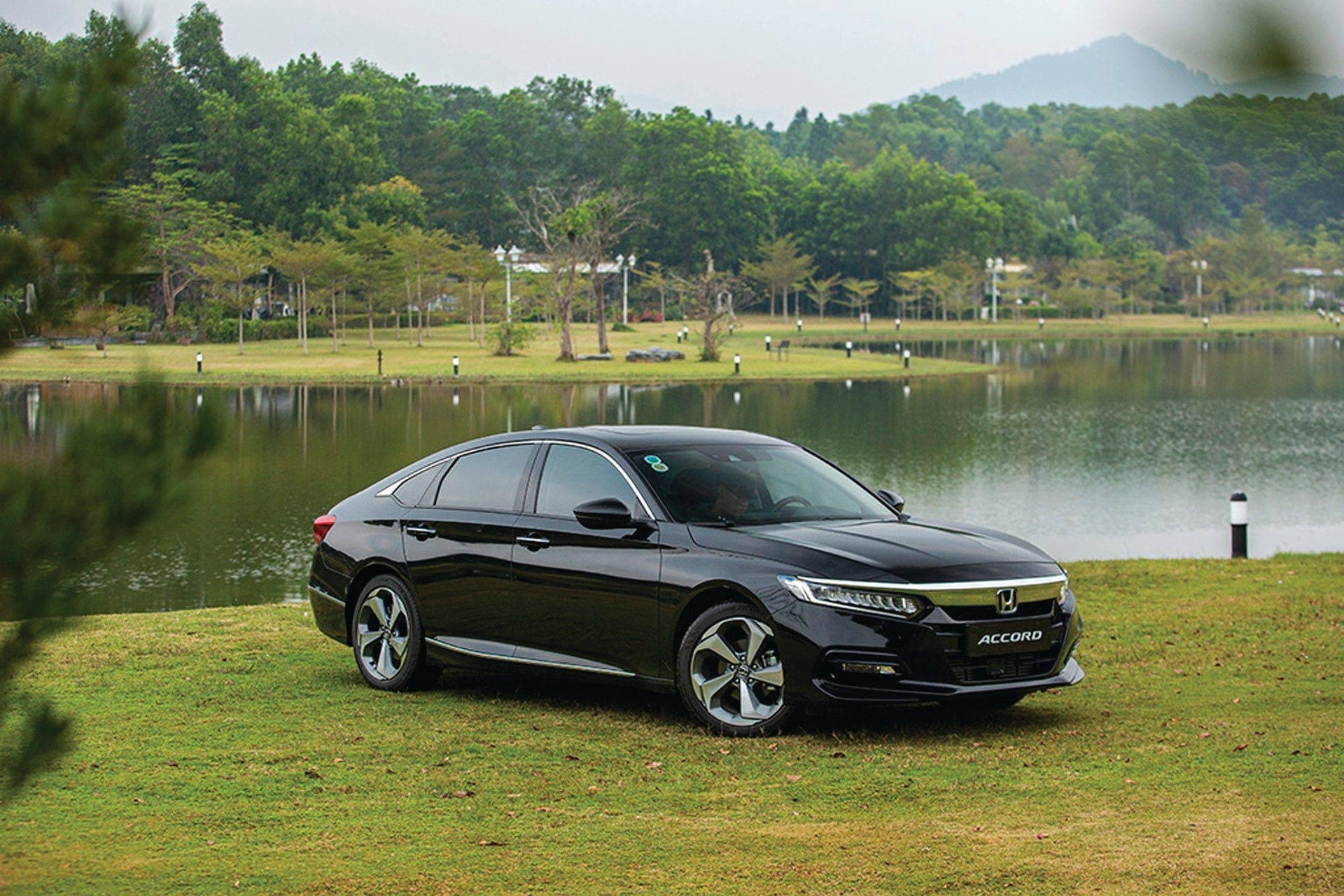 oto ton kho anh 1