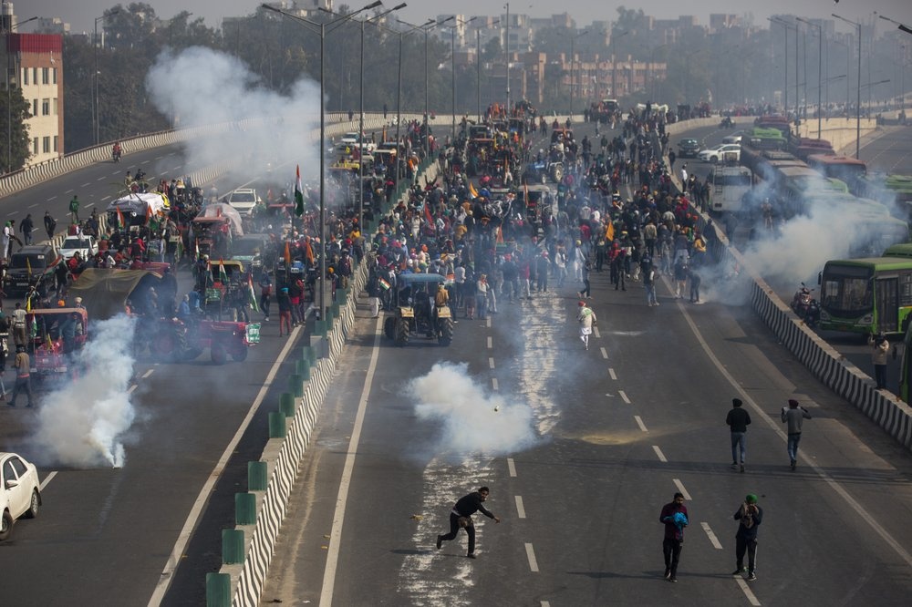 Nong dan An Do bieu tinh chong luat nong nghiep moi anh 3