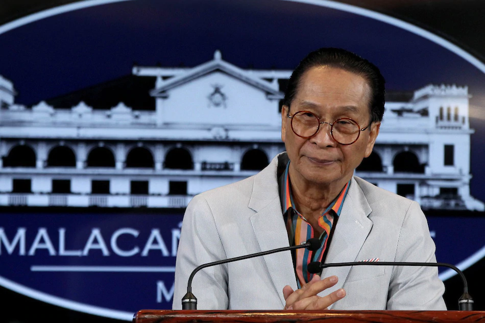 Co van cua Tong thong Duterte canh bao xung dot voi Trung Quoc hinh anh