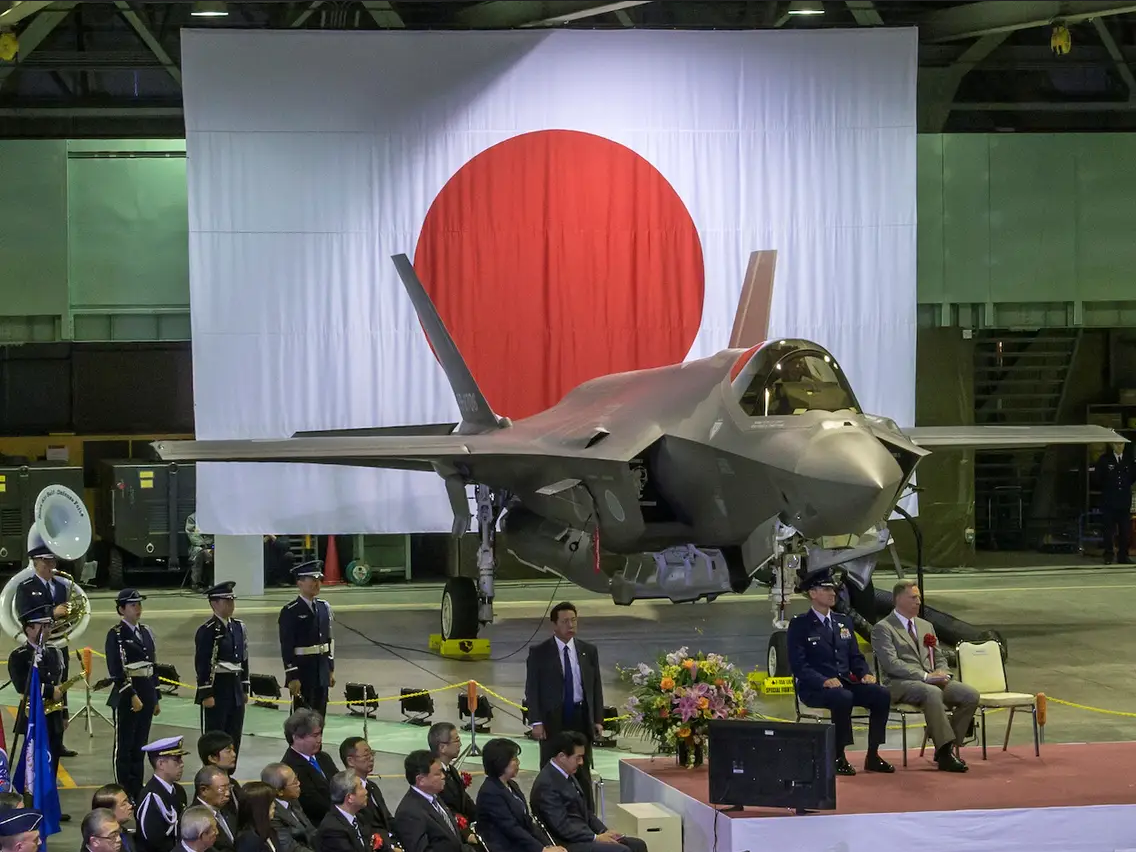 Nhat Ban trien khai F-35B bao ve cac dao tren bien Hoa Dong hinh anh