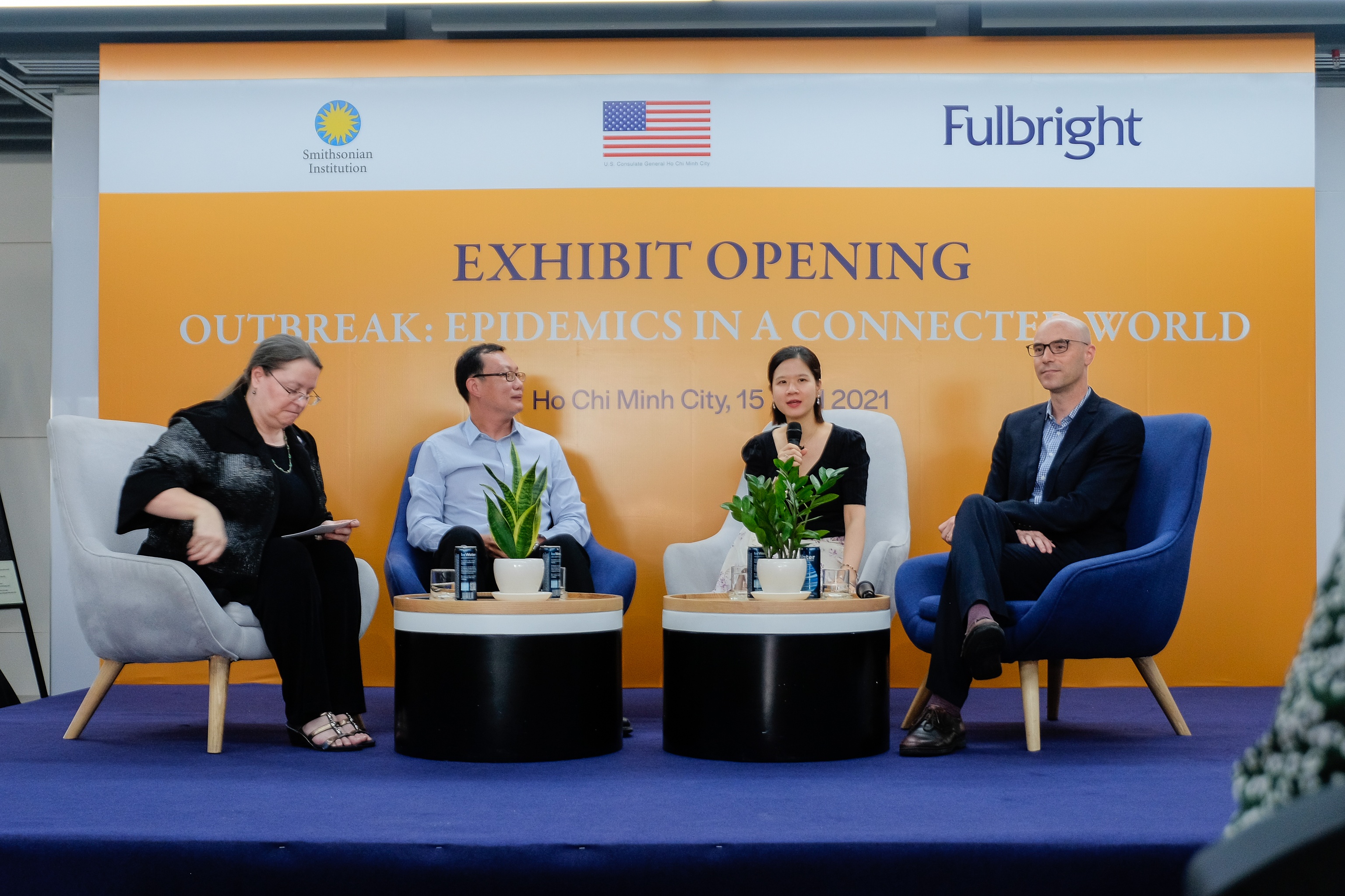 ho chieu vaccine Viet Nam anh 2