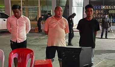 Mo tiec luc phong toa, tuong Campuchia bi duoi khoi nganh hinh anh