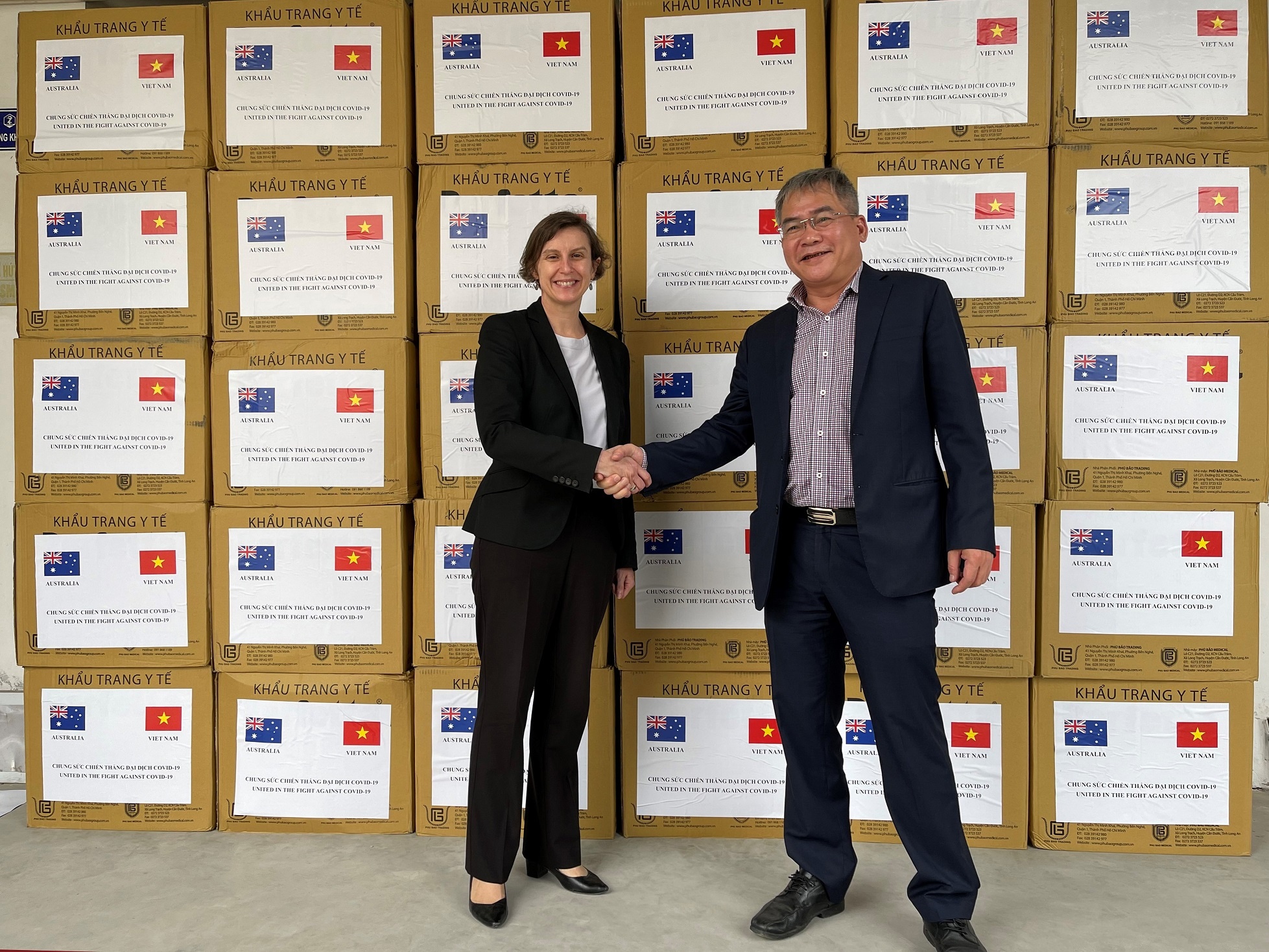 Viet Nam vien tro hon 800.000 khau trang cho Dong Timor hinh anh