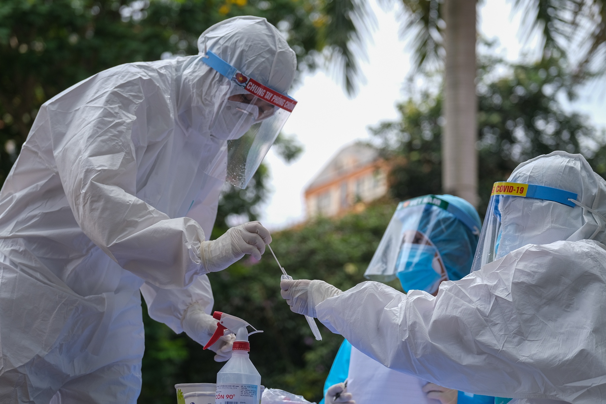 dich Covid-19 Viet Nam anh 3