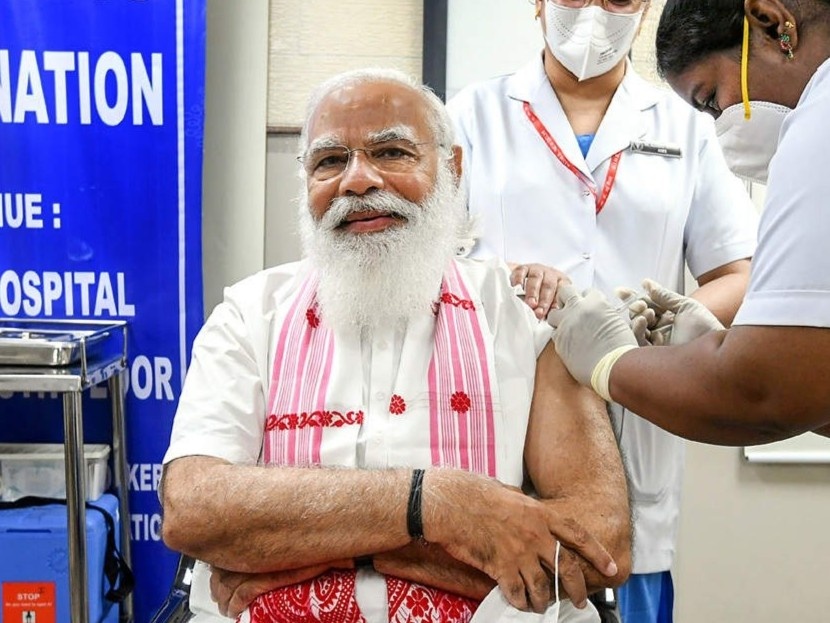 An Do se tiem vaccine mien phi cho nguoi truong thanh hinh anh