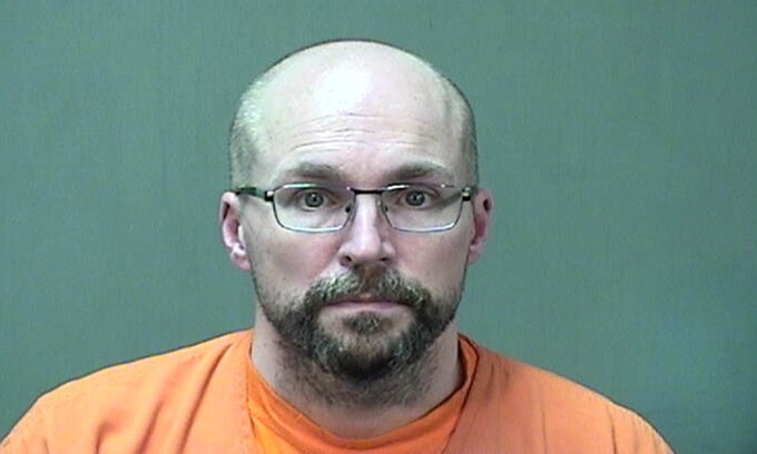 pha hoai vaccine Covid-19 anh 1