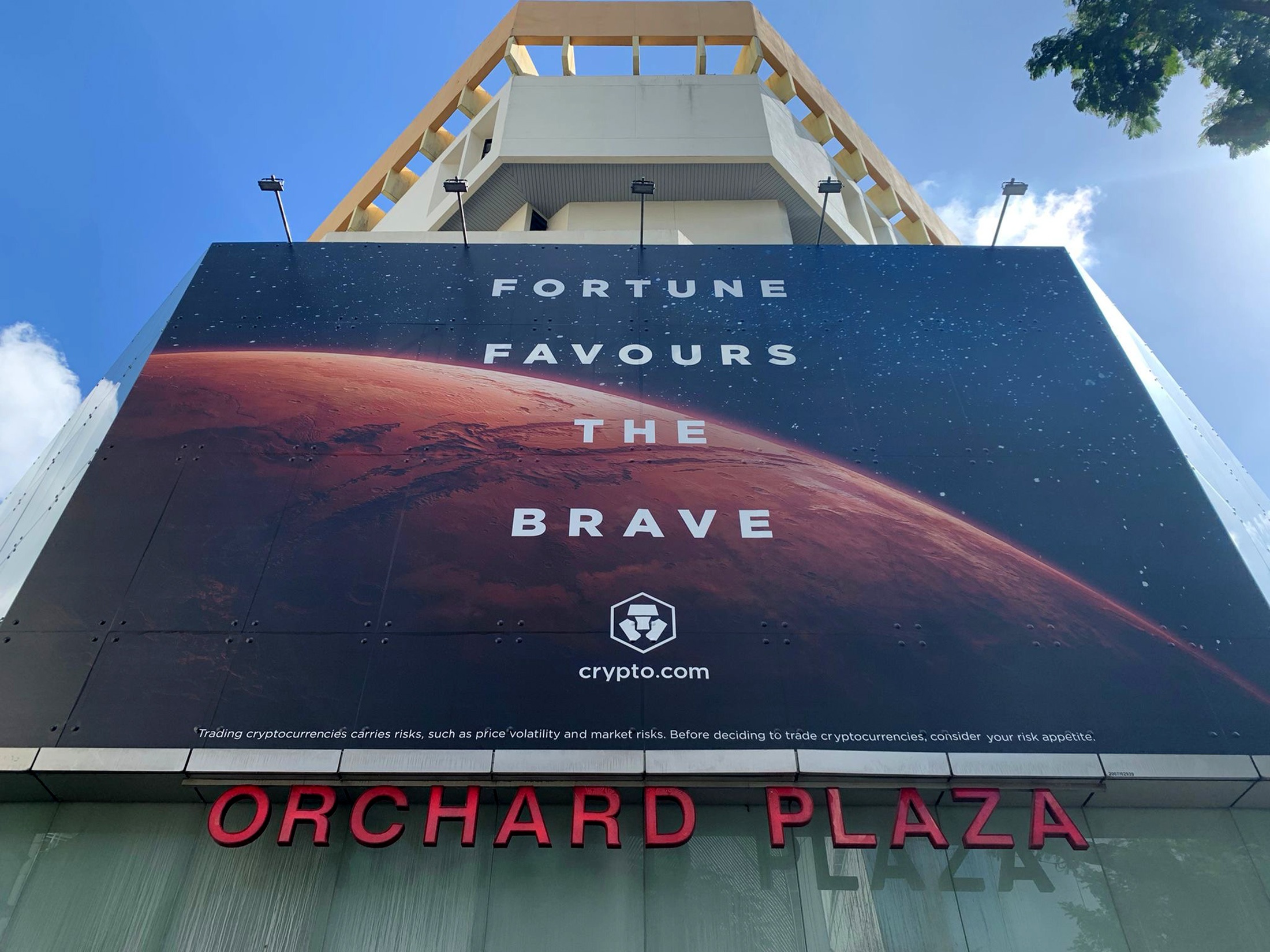 Binance va nhieu san giao dich tien so bi cam tai Singapore anh 4