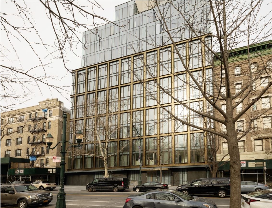 Dai gia tien so lan san bat dong san anh 2