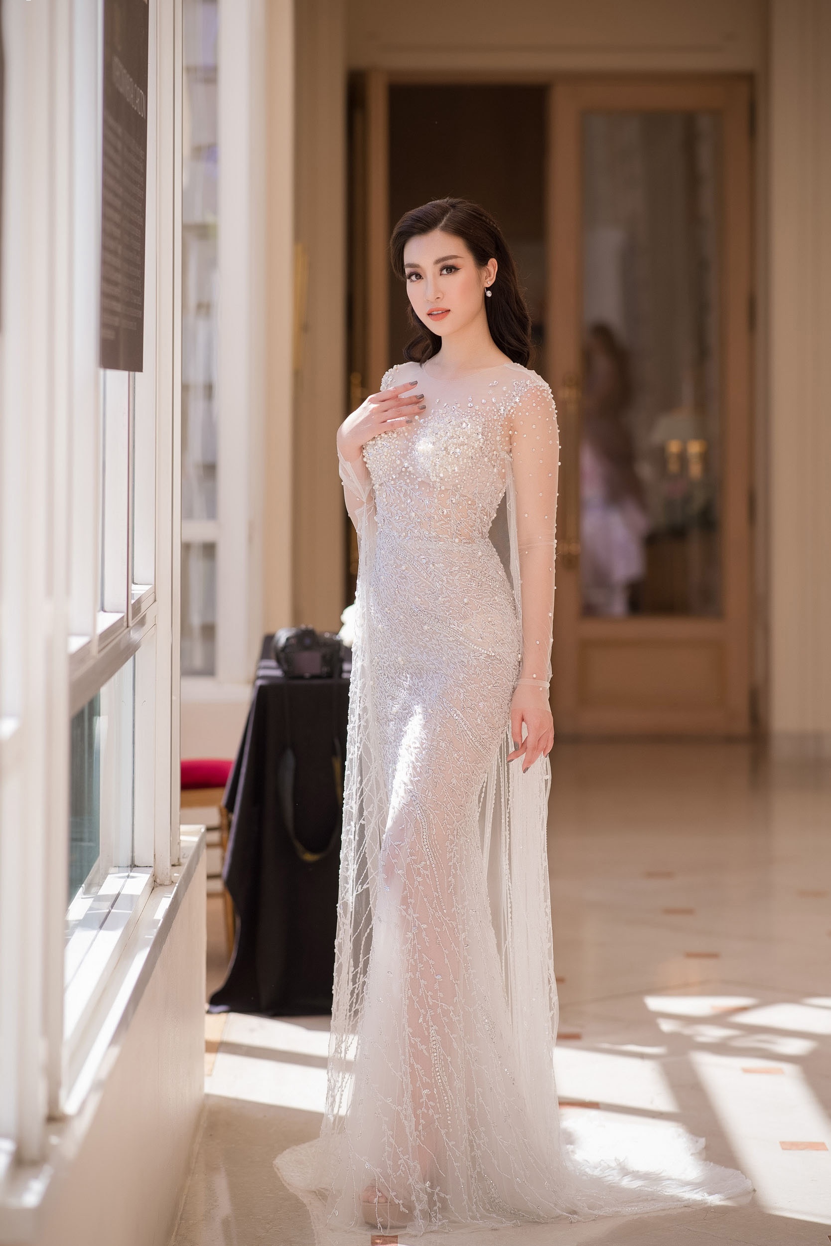 Hoa hau Do My Linh anh 2