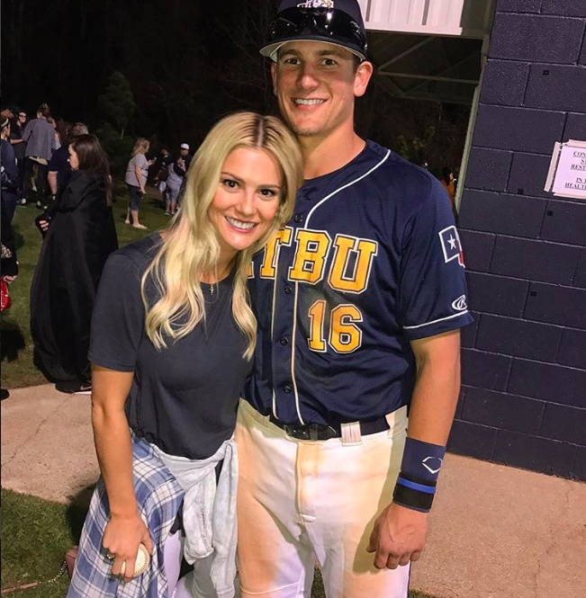 hinh anh ban trai cua Miss USA 2018 anh 7