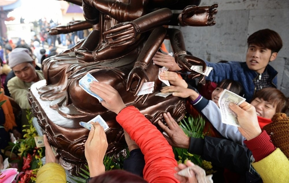 Cu den chua la cau xin du thu, rai tien khap noi hinh anh