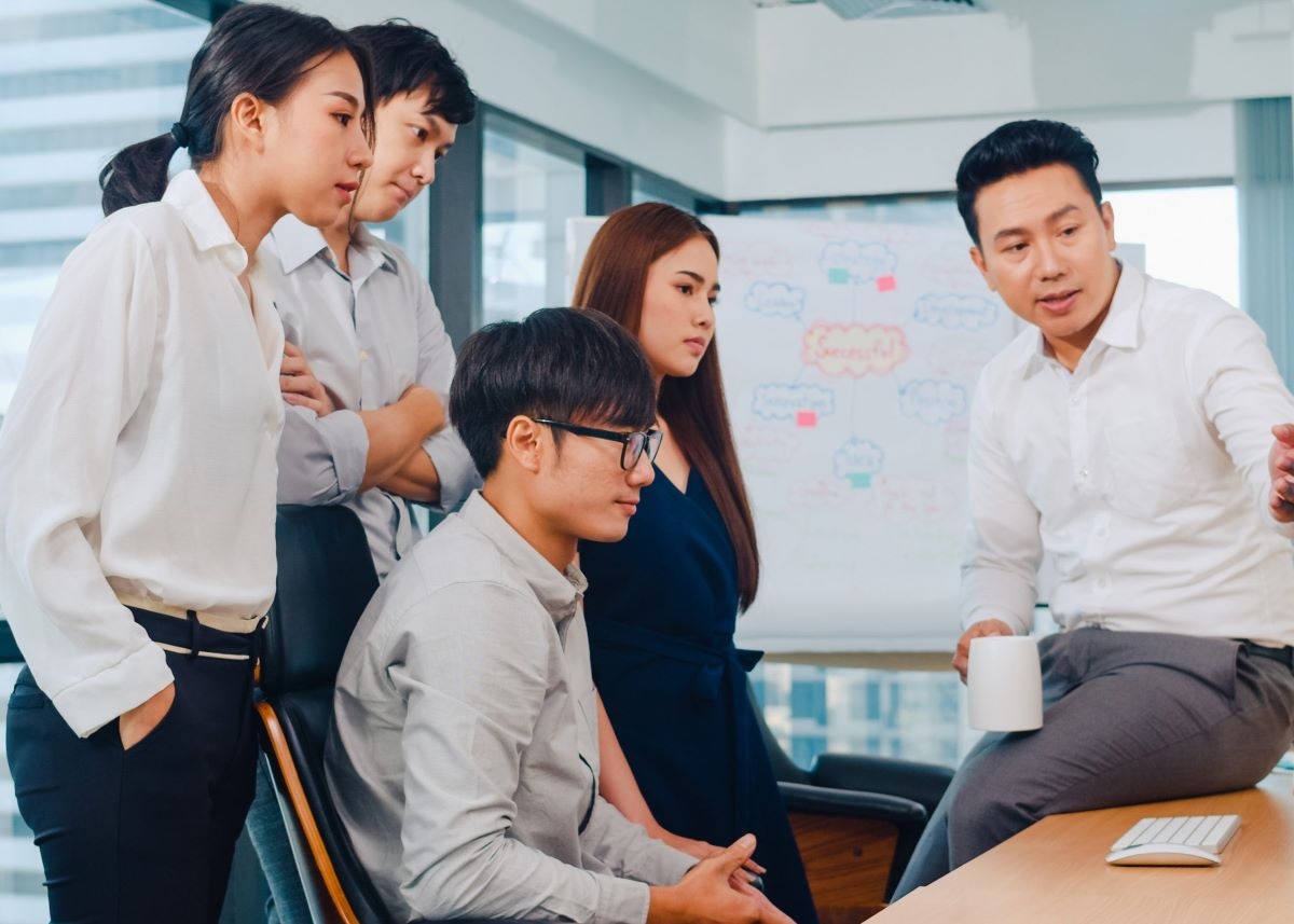 Qua roi thoi 'cong ty nhu gia dinh' hinh anh