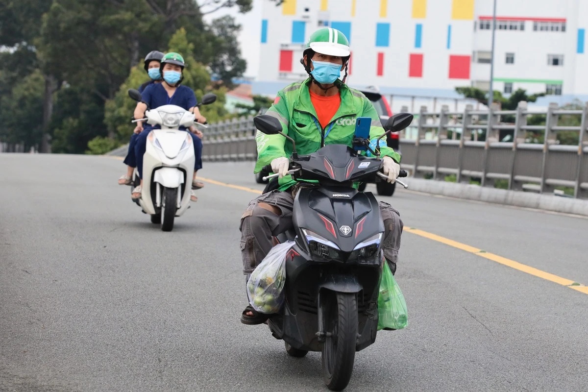 Xe om cong nghe anh 1