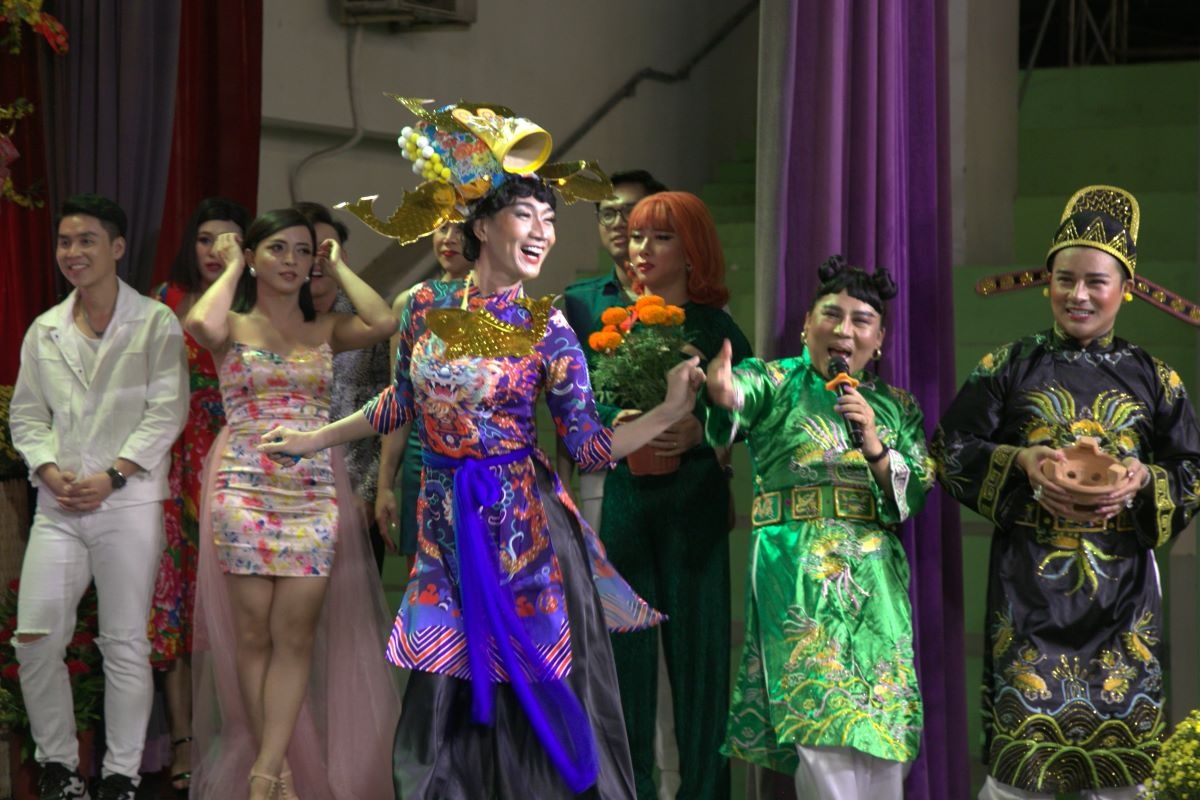 Lo to ngay Tet anh 3