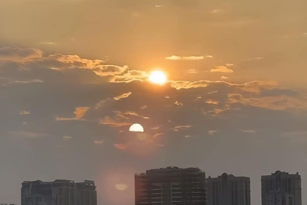 Dan mang quay cuong vi ‘hai Mat Troi’ xuat hien o Ho Tay hinh anh