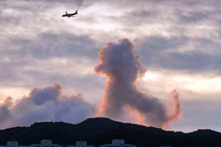 Canh bao nhiet o Hong Kong sau dam may hinh cho con gay sot hinh anh