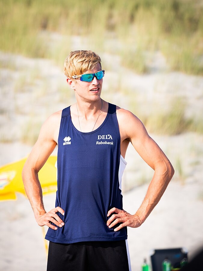 van dong vien hiep dam anh 1