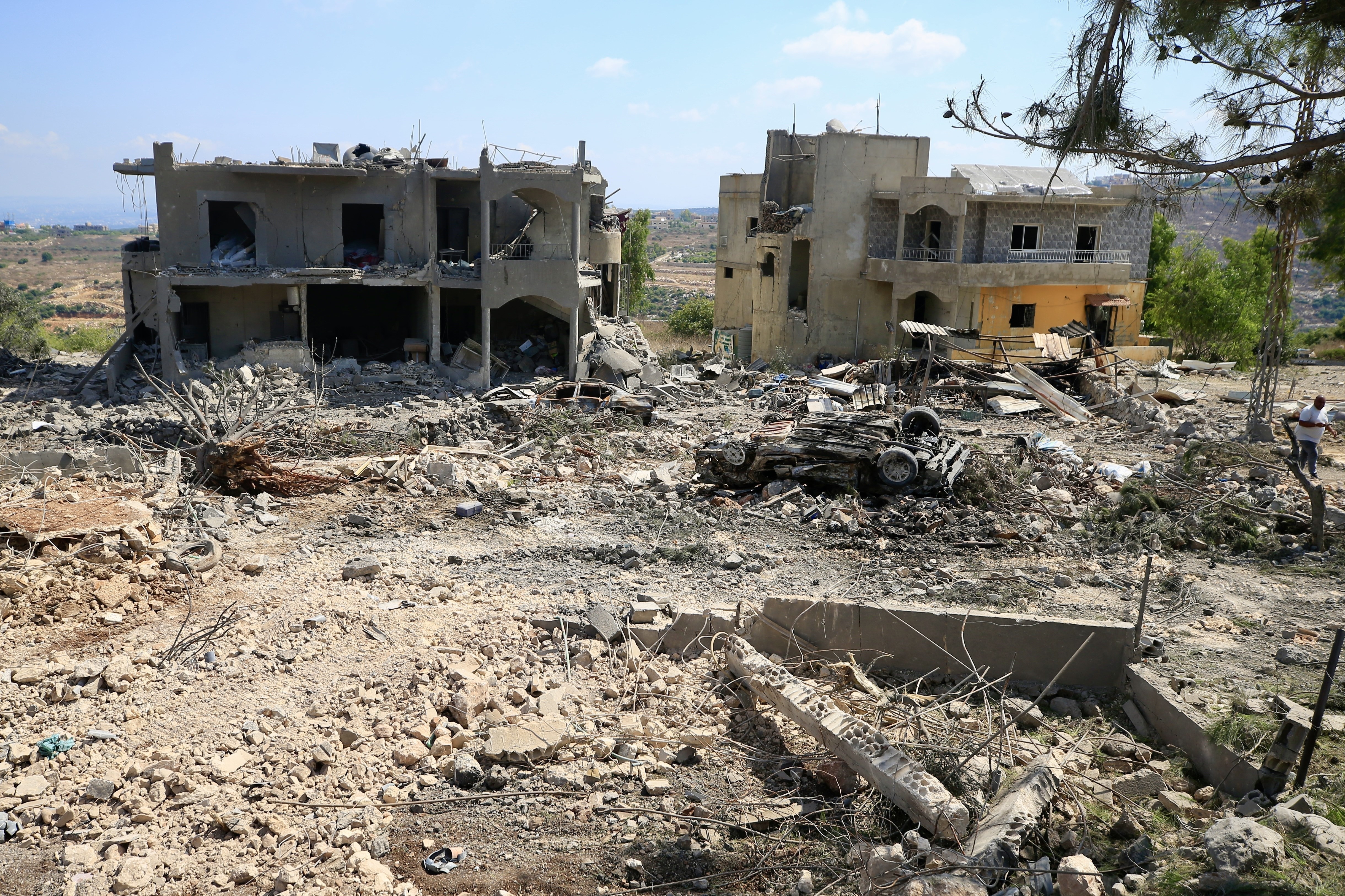 Trung Quoc va Indonesia khuyen cao cong dan ve tinh hinh tai Lebanon hinh anh