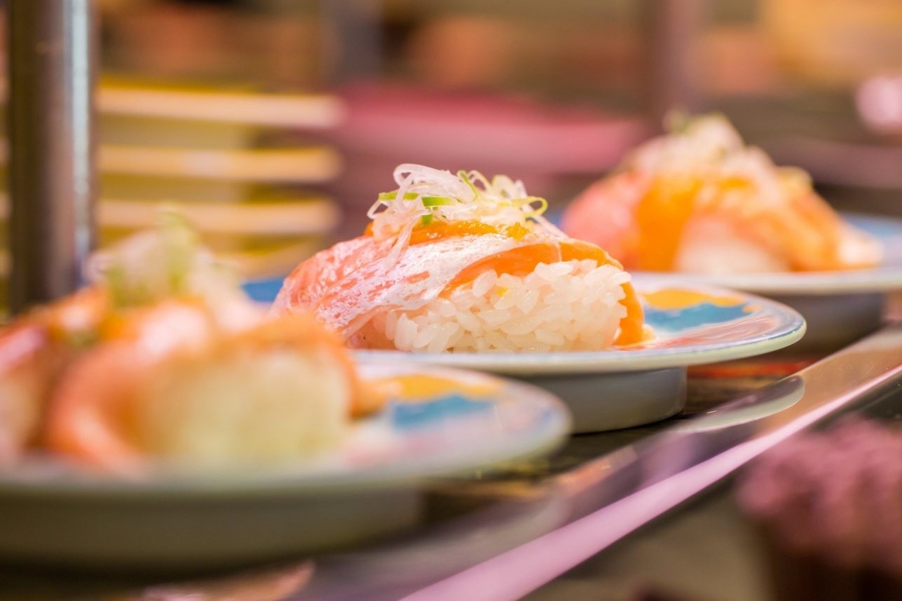 Sushi bang chuyen dang chet? hinh anh