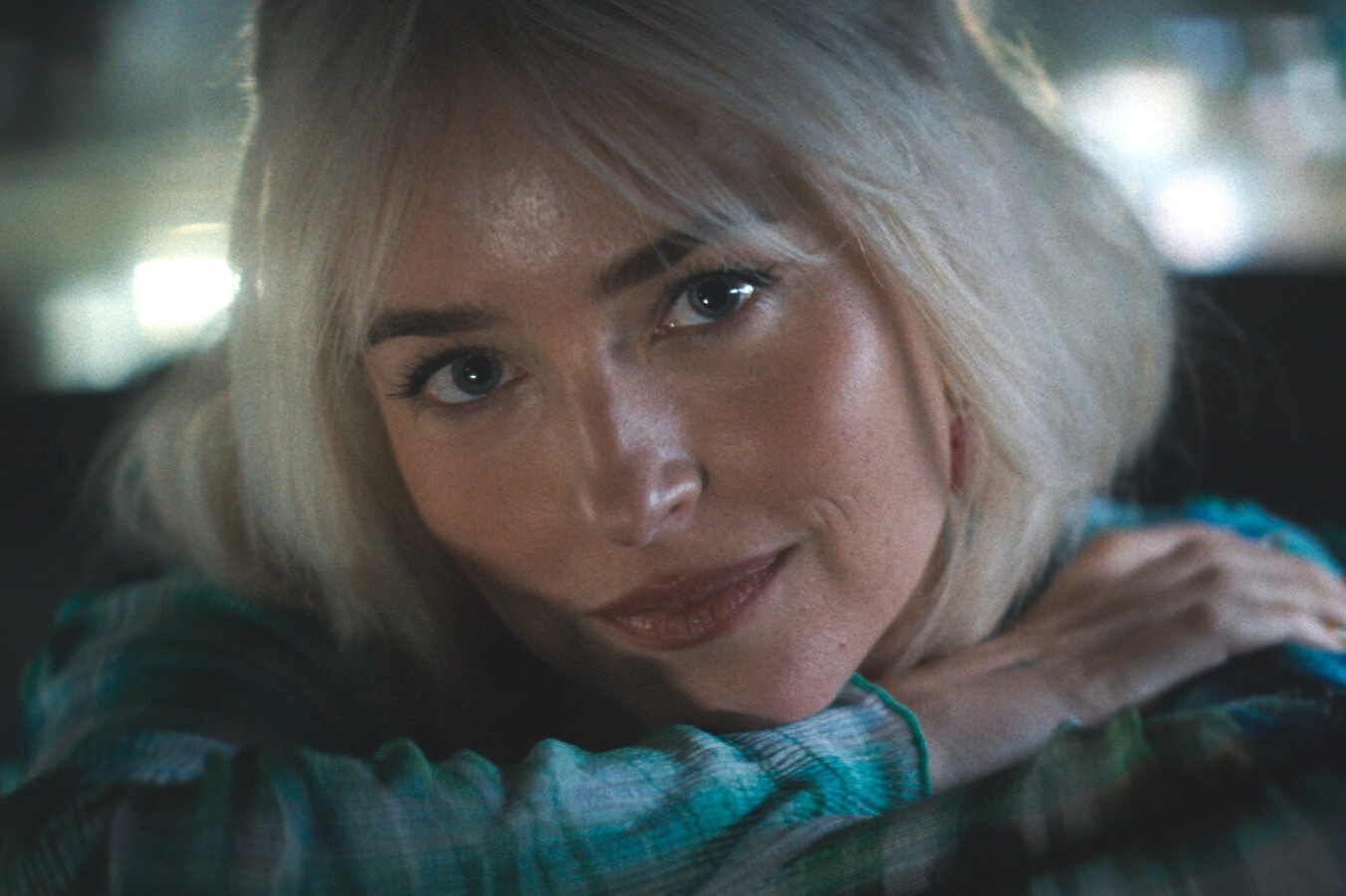 Hang hang khong xin loi vi mo nham phim 18+ giua chuyen bay hinh anh