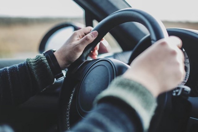 Toi bi noi 'lam mau' khi tu chay xe ve que an Tet hinh anh