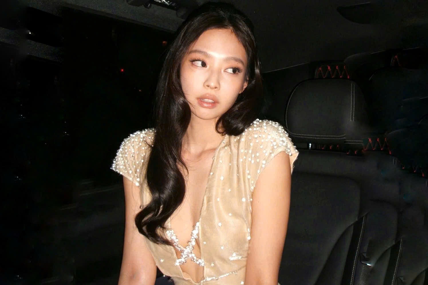 Guong mat duoc phu nu Han Quoc khao khat nhat hinh anh