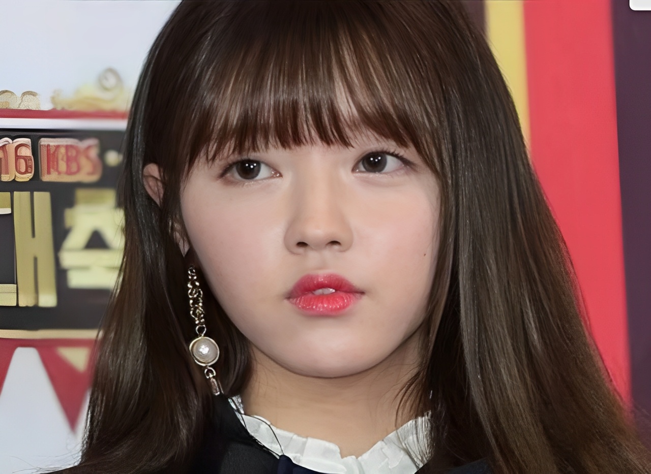 'Mien mat co ay khong to hon mat toi' - tieu chi hen ho ky la o xu Han hinh anh