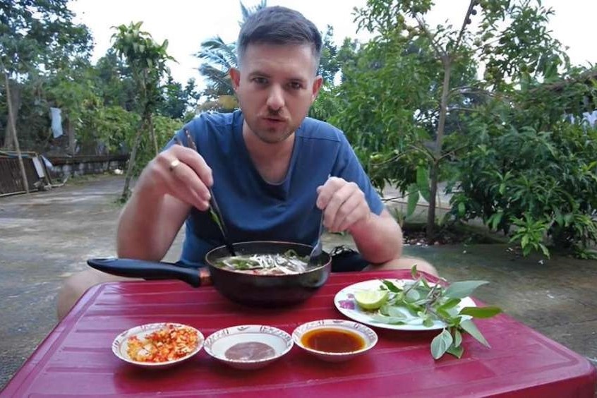 Dau bep My o lai Viet Nam gan 2 thap ky chi sau mot to bun bo Hue hinh anh